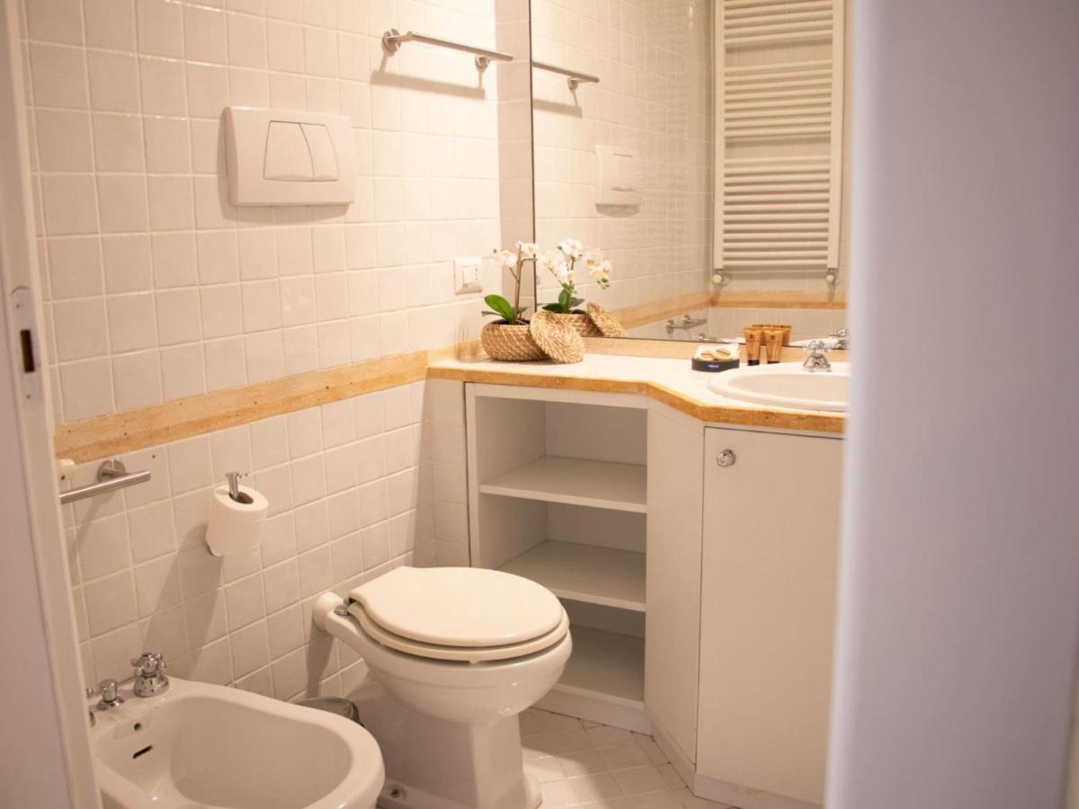 The Best Rent - Apartment Near Fontana Di Trevi Roma Exterior foto